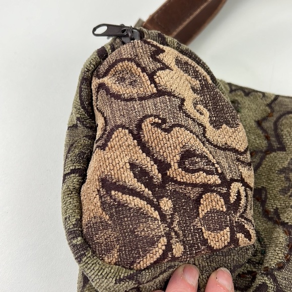 Gorgeous Beaded Taupe Tapestry Carpet Hand Bag - Picture 4 of 8